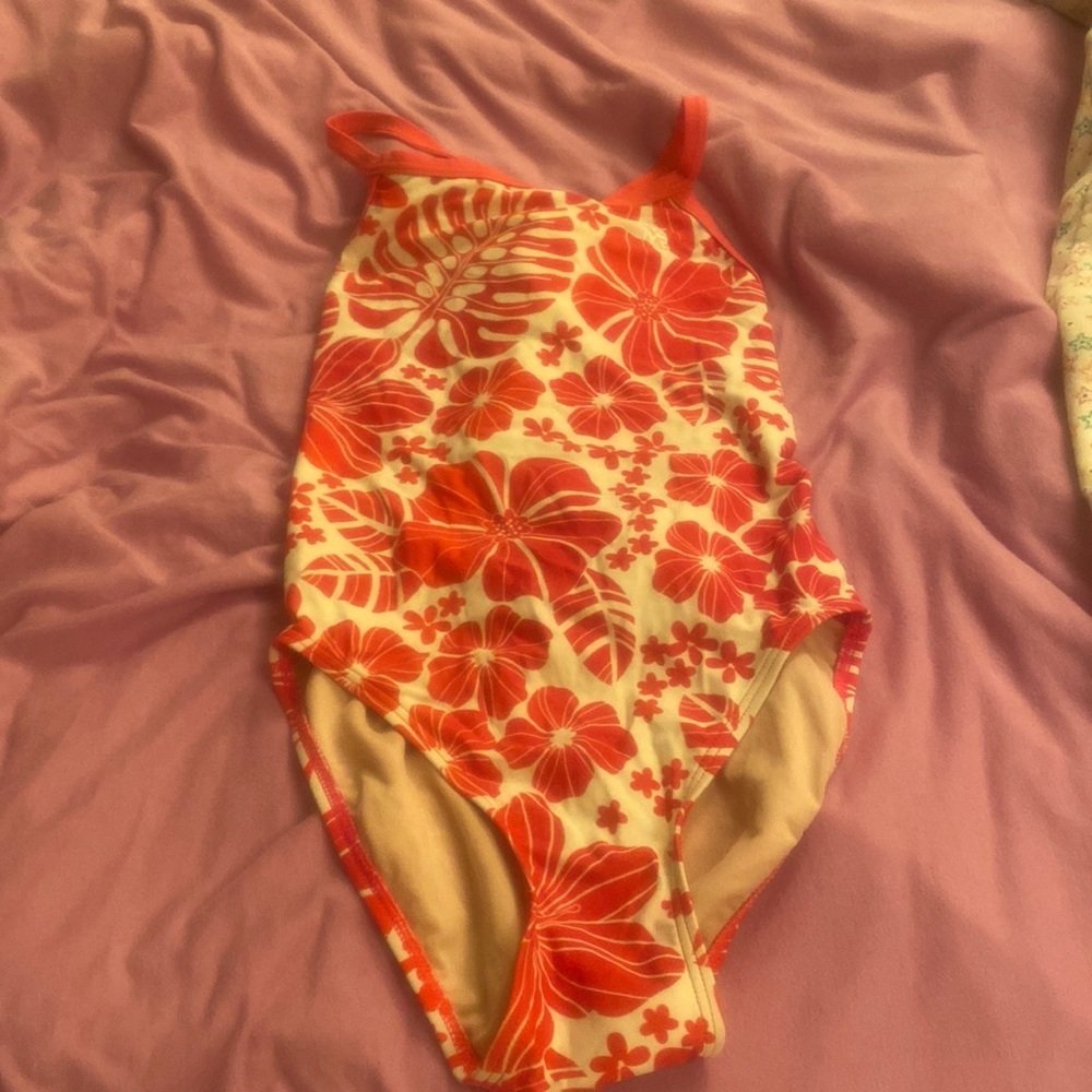 Used in good condition TYR training suit - size 32